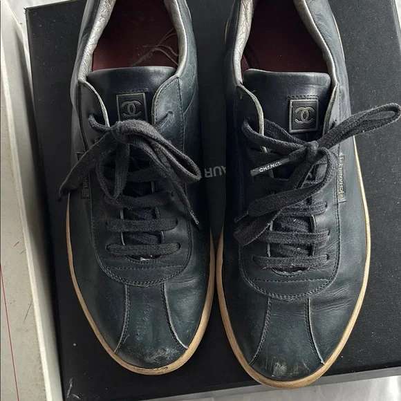 CHANEL Black Sneakers with Gum Sole - Picture 1 of 5